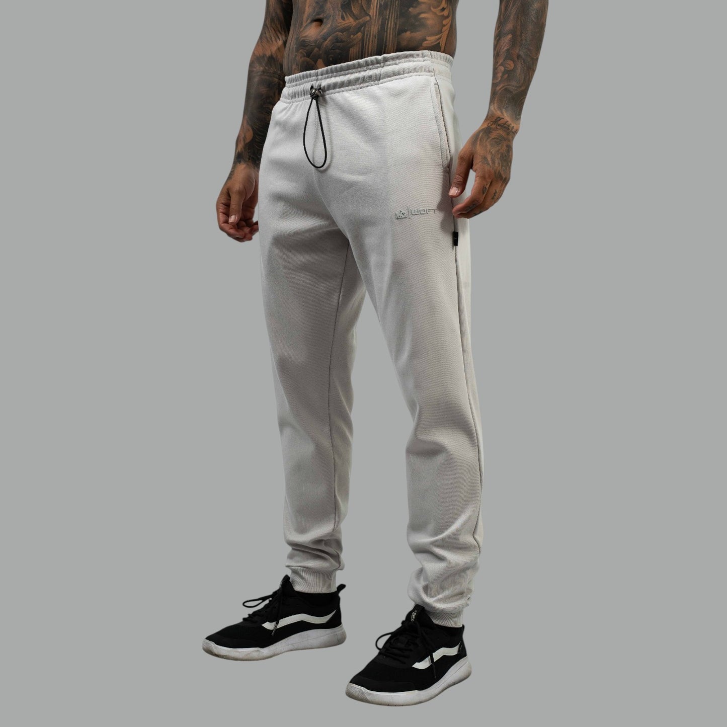 JOGGER PELI BASIC