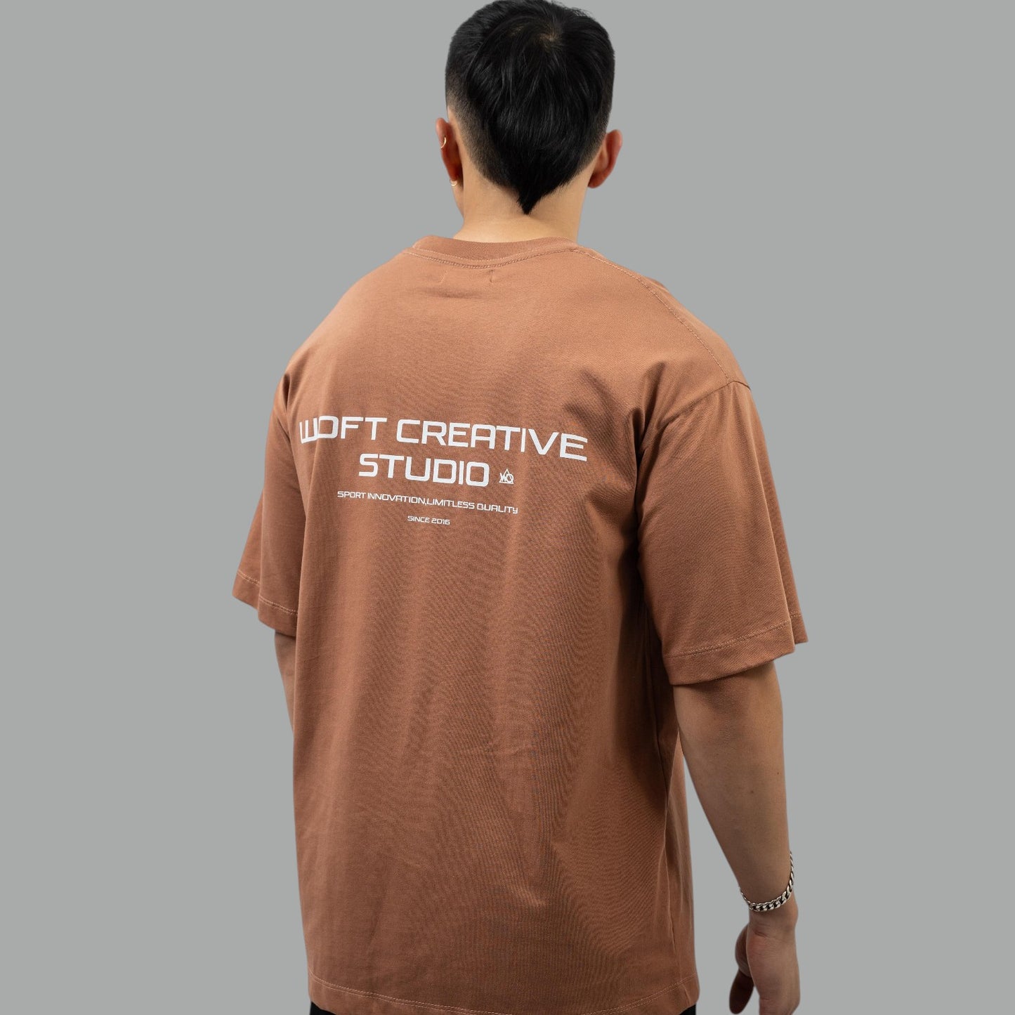 CAMISETA OVERSIZE CREATIVE STUDIO